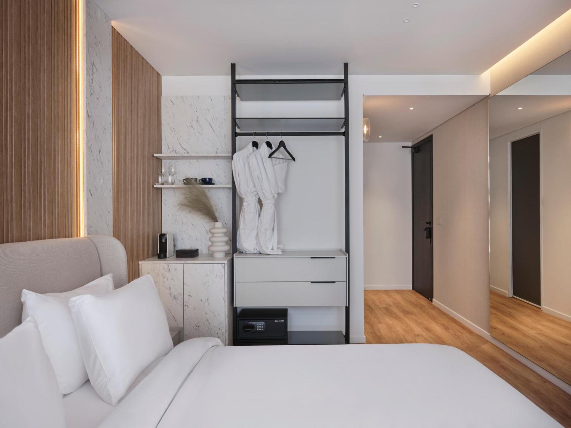 Nur Aparthotel Athene Buitenkant foto